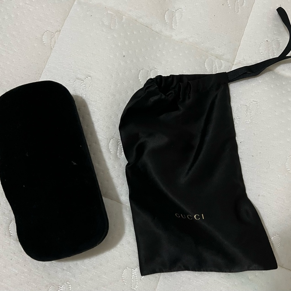 Gucci Women's Sunglasses GG0778S 006 Black/Yellow Lens Oversized 63mm - Picture 8 of 9